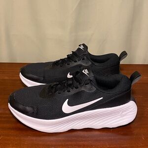 Nike PROMINA Mens Black White Walking Comfort Shoes size 11.5